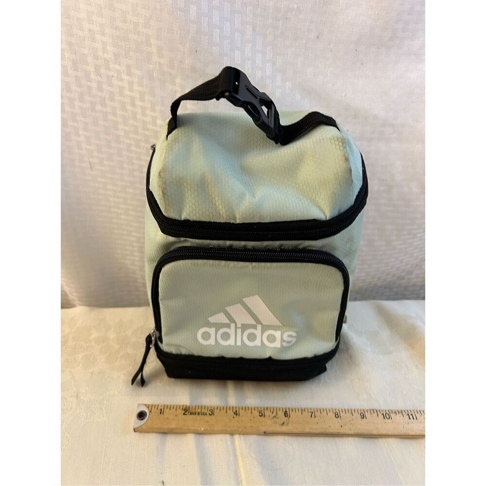 Adidas insulated zipper lunch box mint green (minor discoloration on edges) wash - Picture 2 of 10